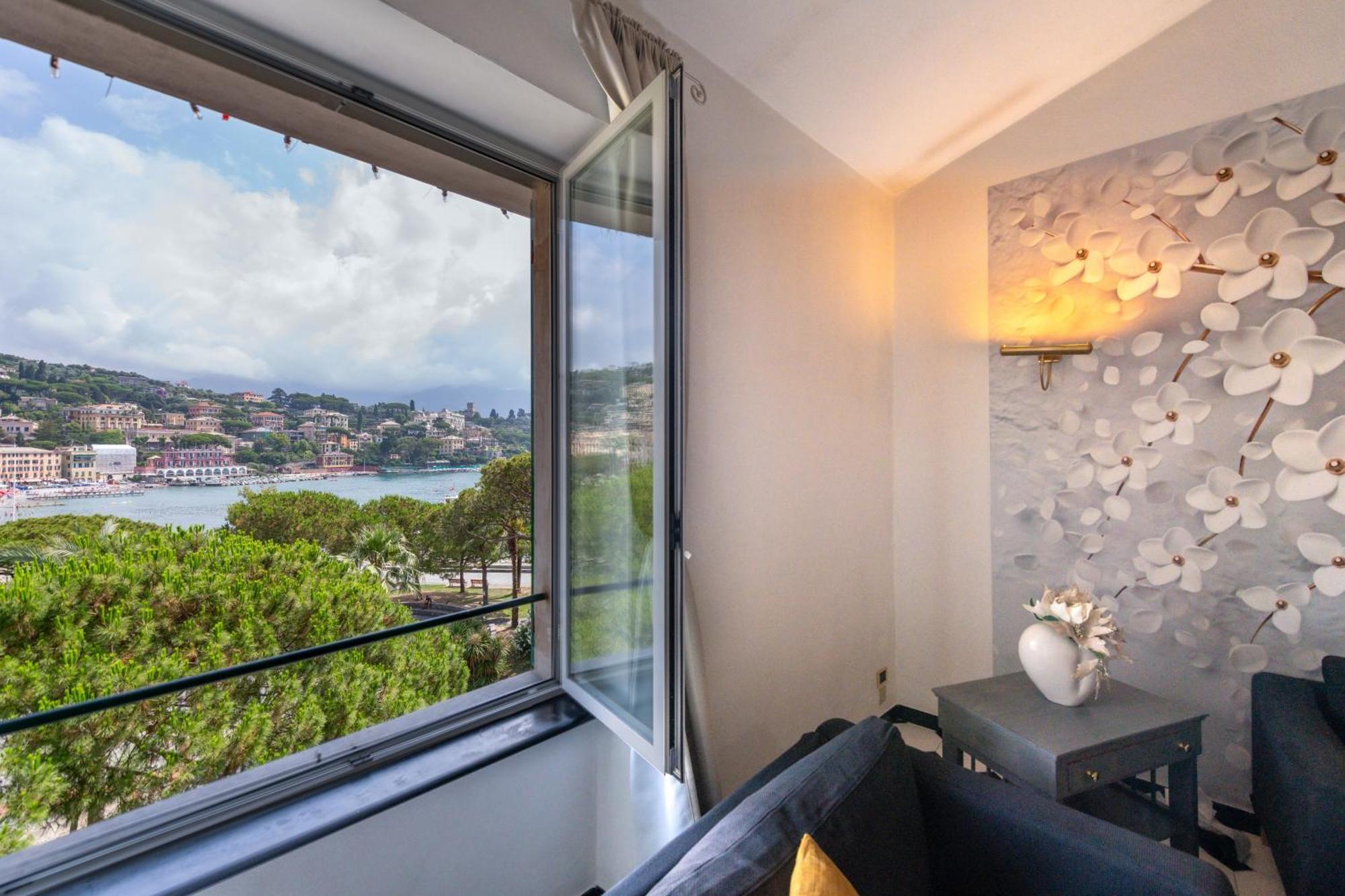 Loft Cristina - La Piazzetta Fronte Mare Apartment ซานตา มาร์เกอริตา ลีกูเร ภายนอก รูปภาพ